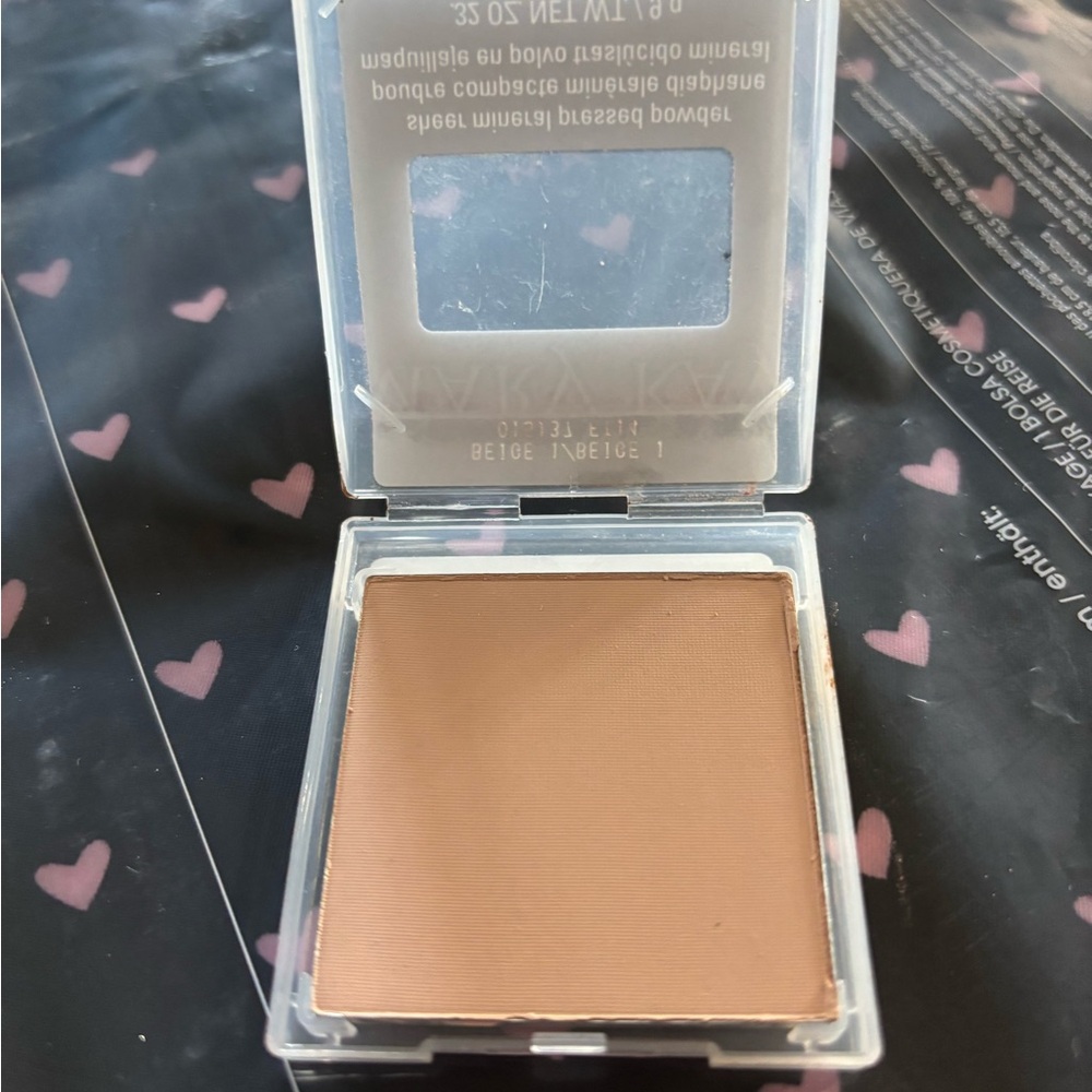 Mary Kay Beige Bronzer Compact